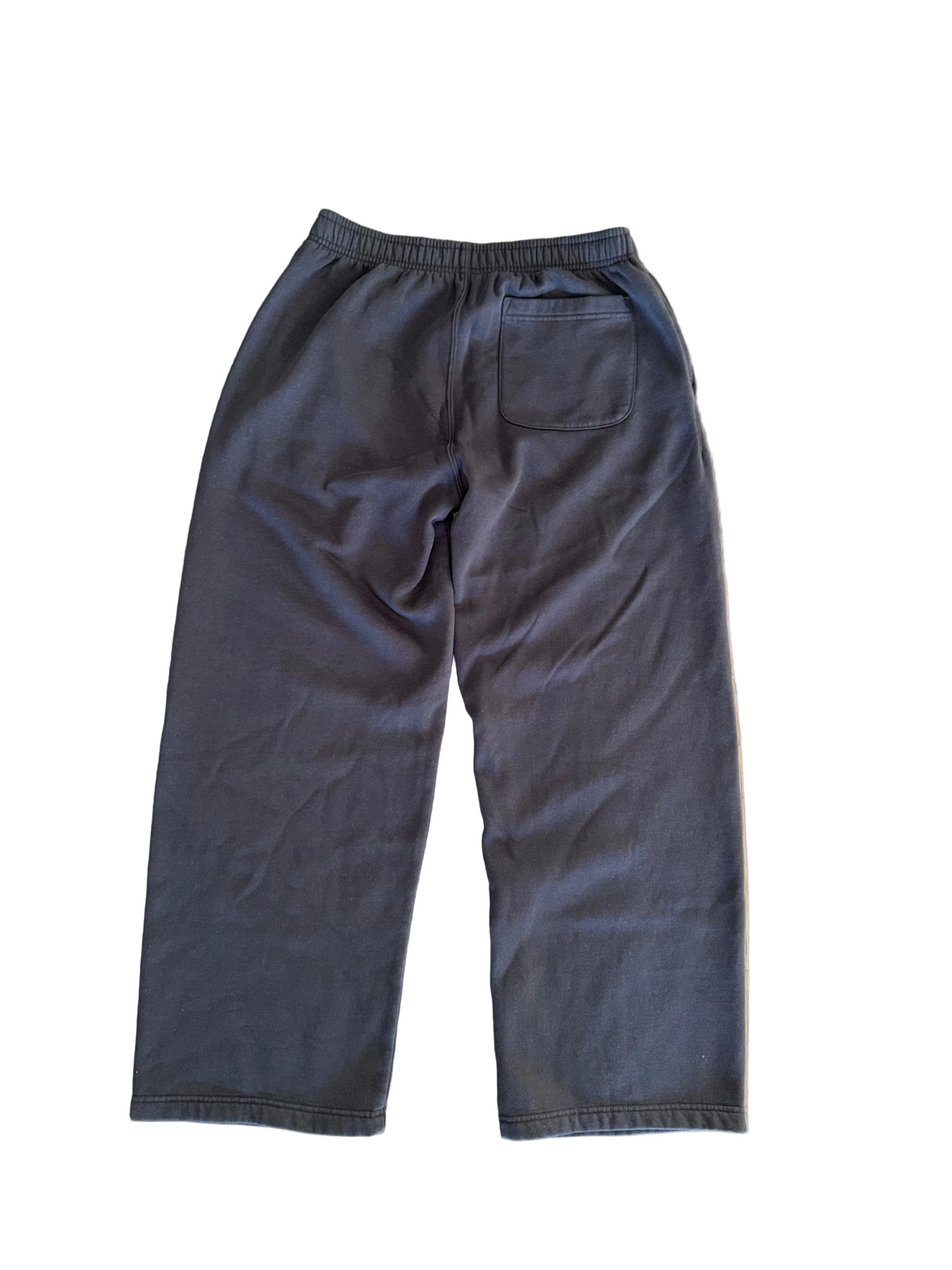 CHILLBAEBEEE WORLDWIDE Classic Logo Sweatpants in Bristol Black, back view with back pocket